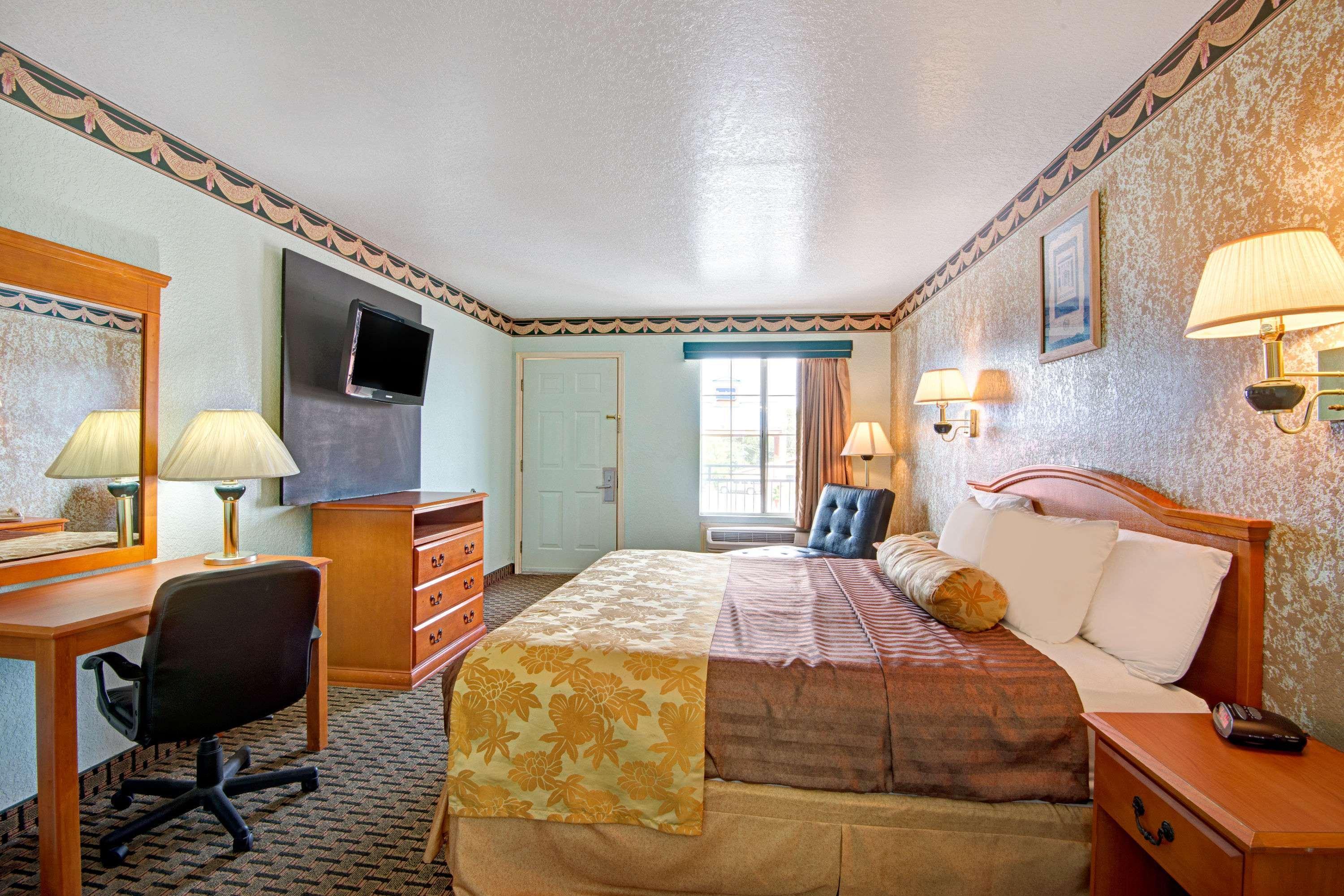 Hotel Econo & Near Lackland Afb San Antonio