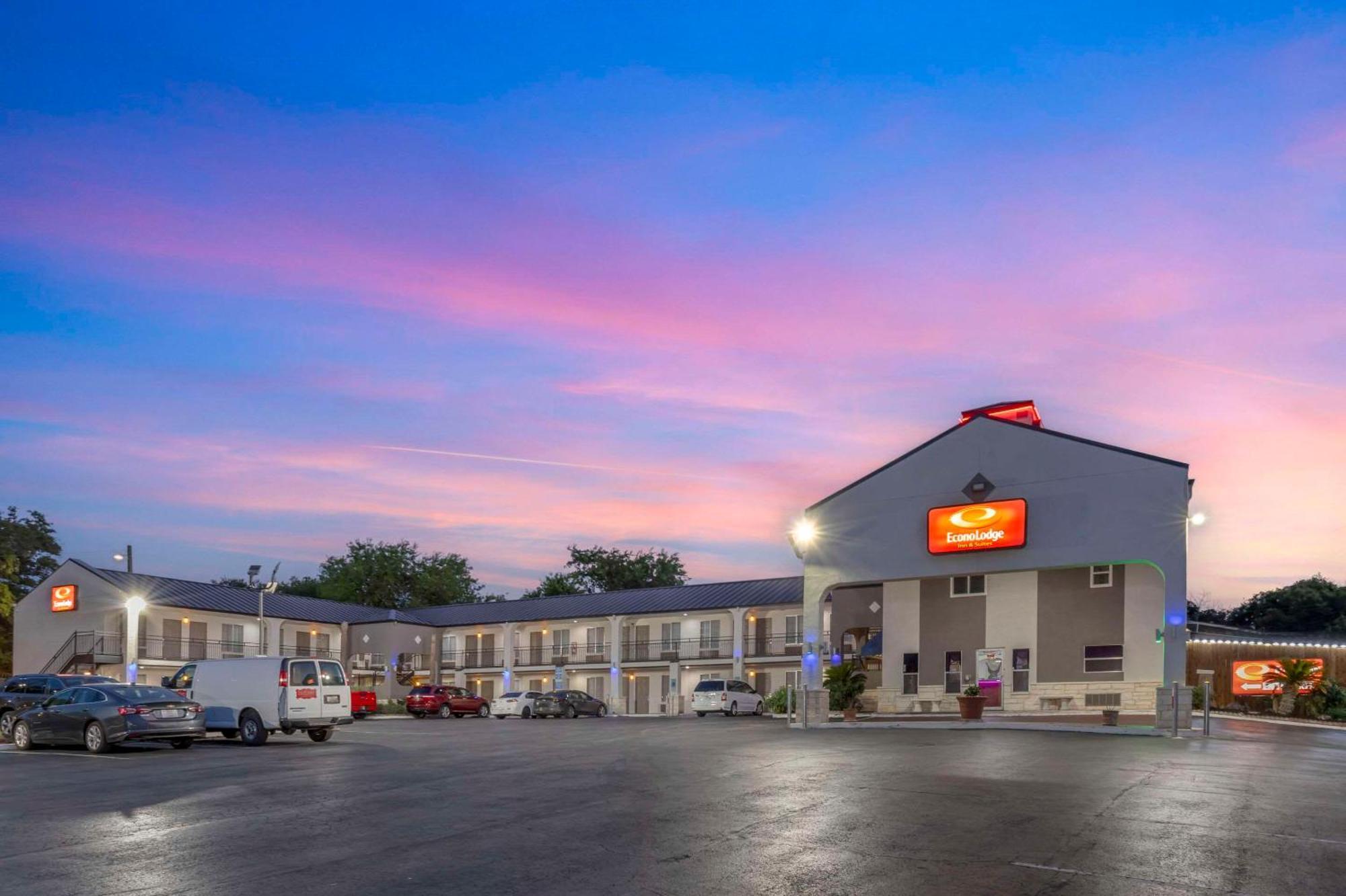 Econo & Near Lackland Afb Hotel San Antonio