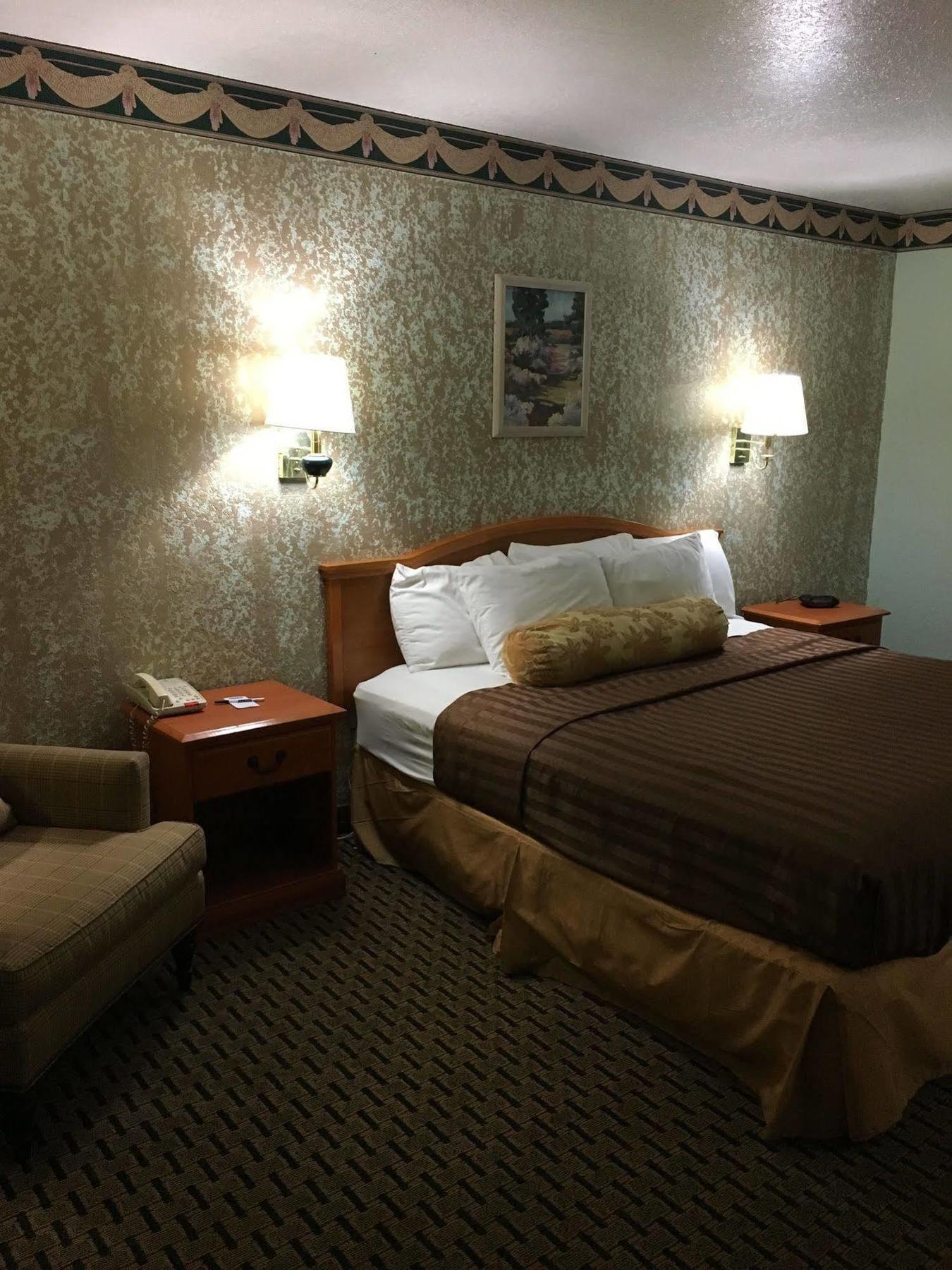 Econo & Near Lackland Afb Hotel 2*