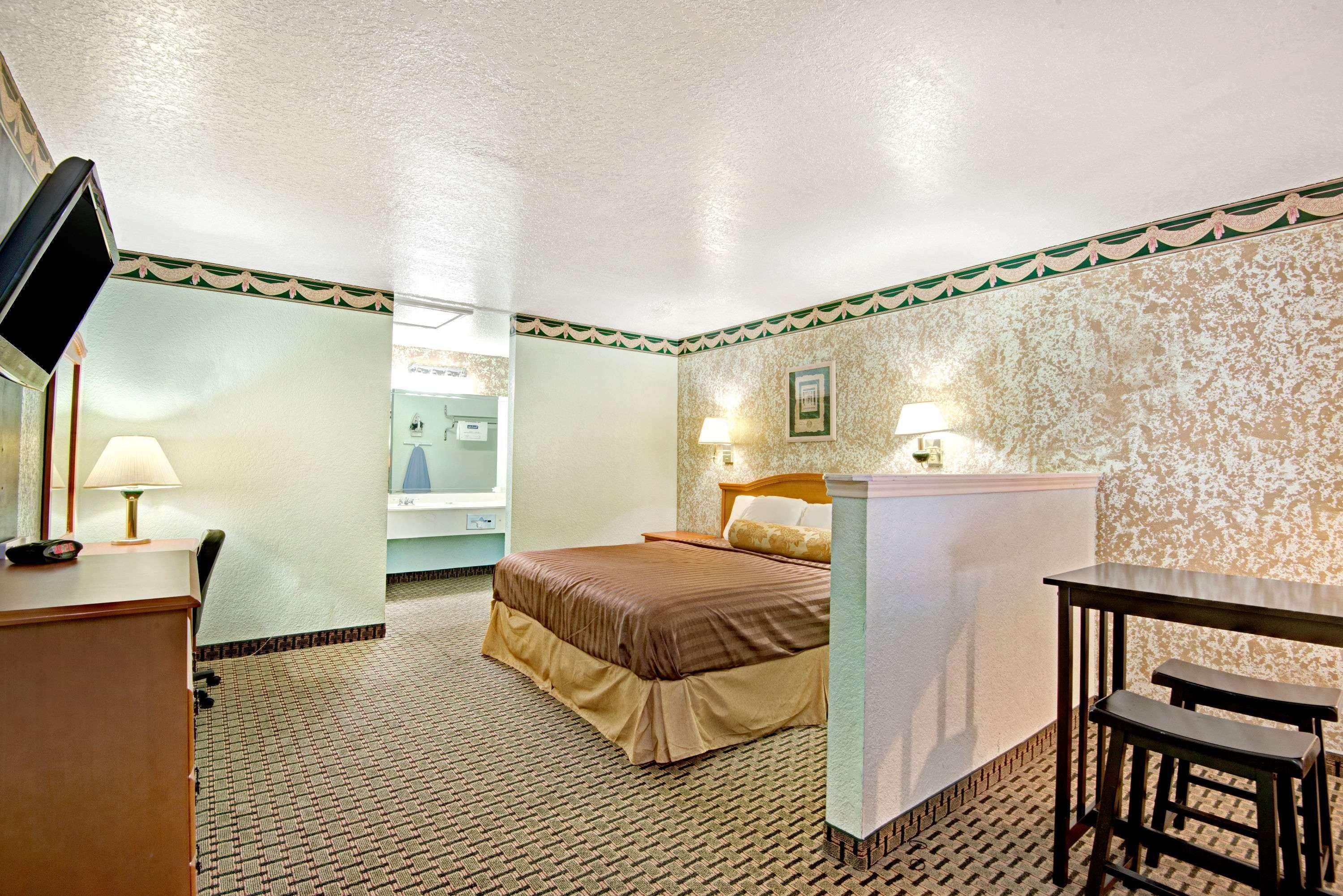 Econo & Near Lackland Afb Hotel San Antonio