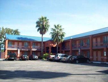 Econo & Near Lackland Afb 2*