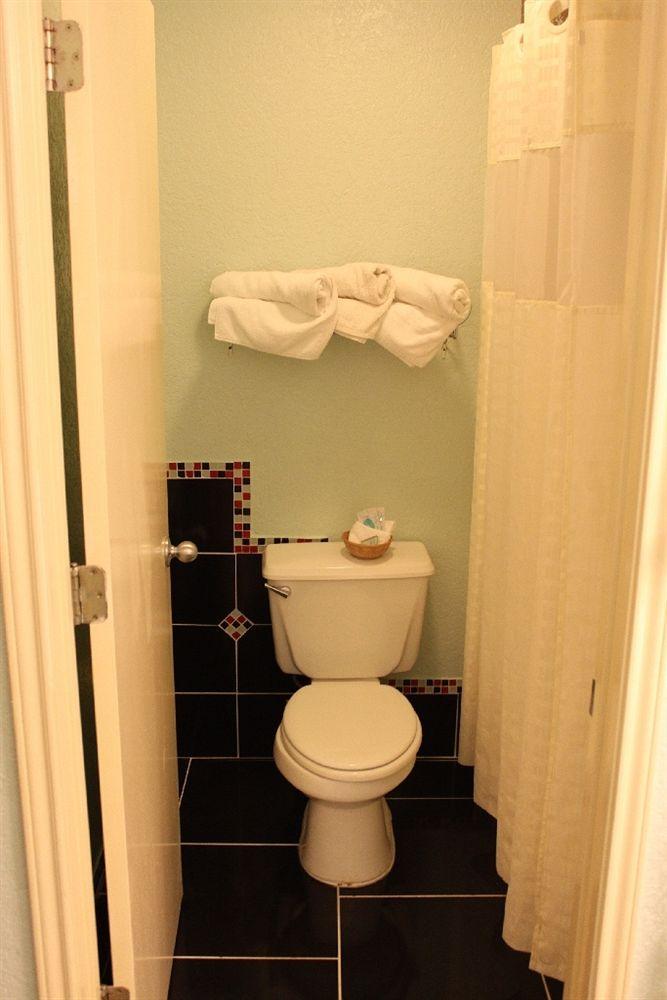Hotel Econo & Near Lackland Afb